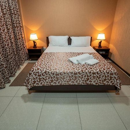 Rohat Hotel Chilonzor Tashkent Bagian luar foto