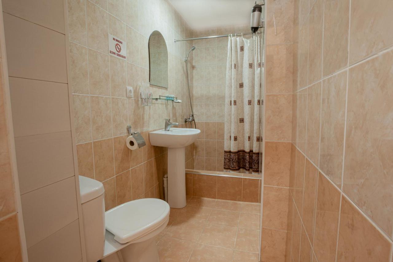 Rohat Hotel Chilonzor Tashkent Bagian luar foto