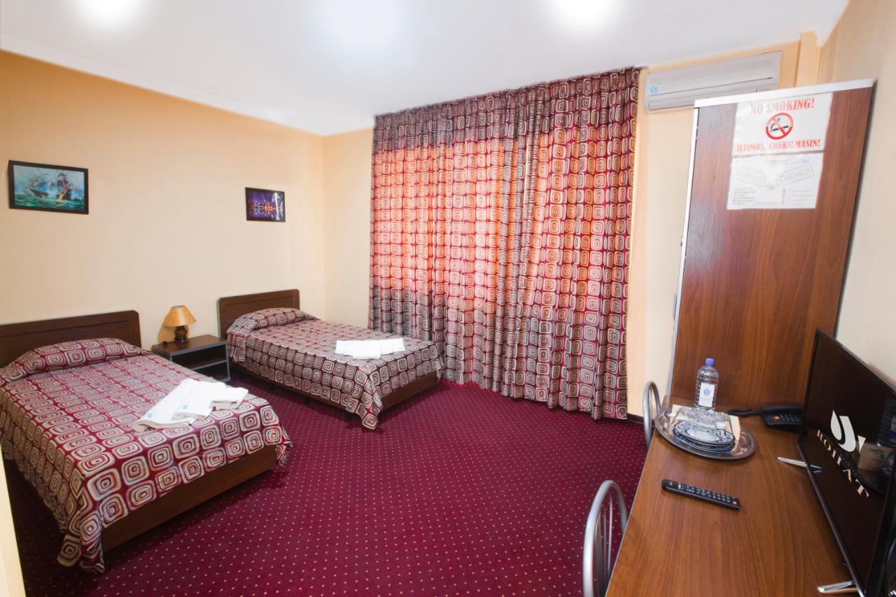 Rohat Hotel Chilonzor Tashkent Bagian luar foto