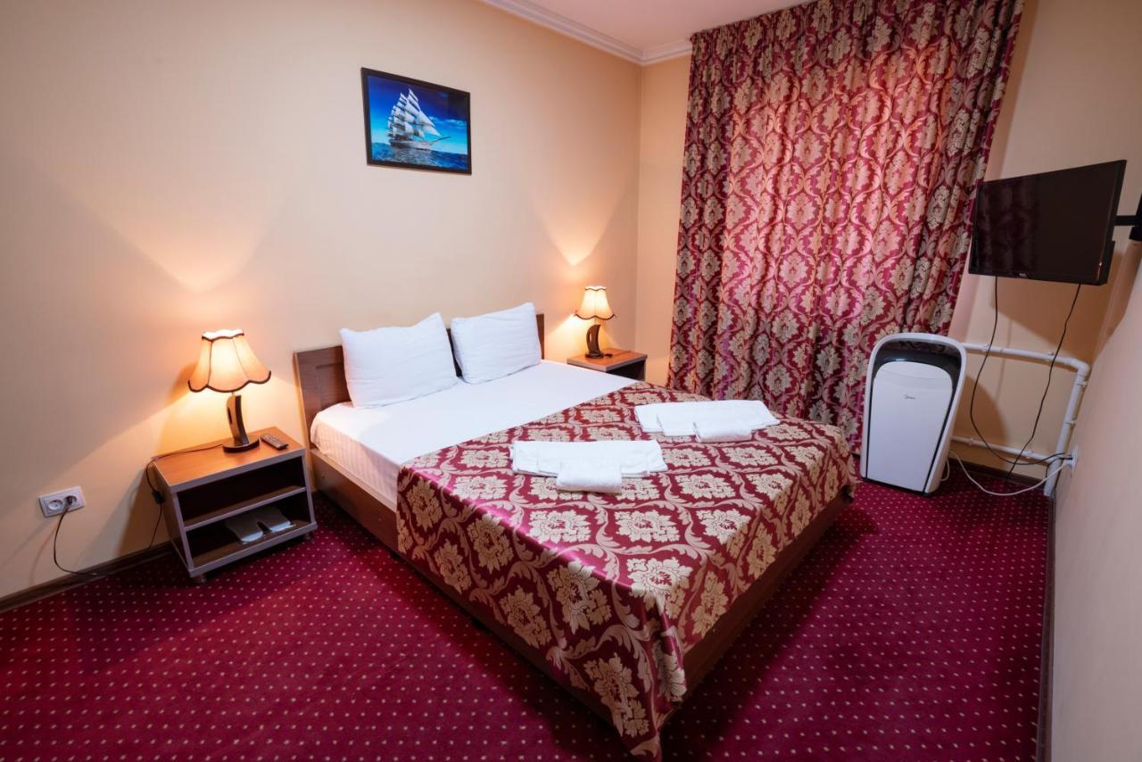 Rohat Hotel Chilonzor Tashkent Bagian luar foto