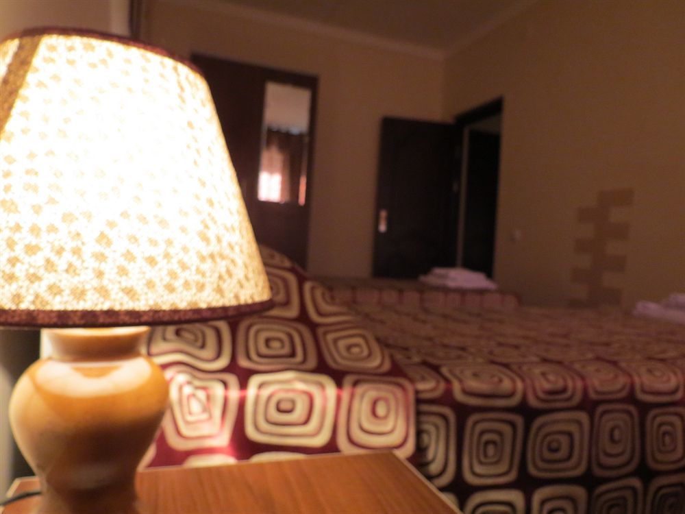 Rohat Hotel Chilonzor Tashkent Bagian luar foto