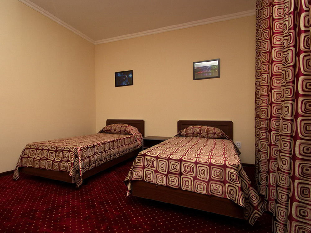 Rohat Hotel Chilonzor Tashkent Bagian luar foto