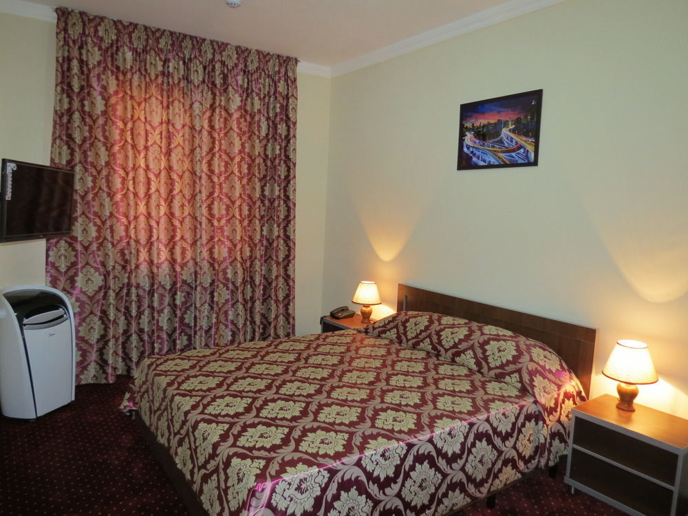 Rohat Hotel Chilonzor Tashkent Bagian luar foto