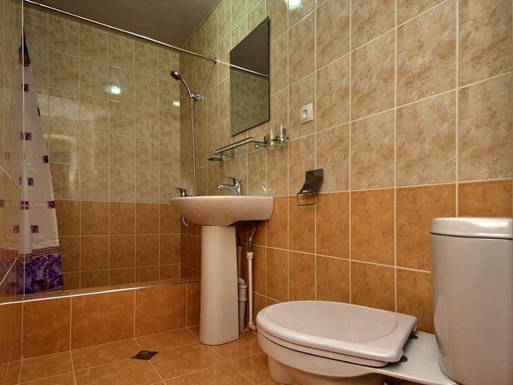 Rohat Hotel Chilonzor Tashkent Bagian luar foto